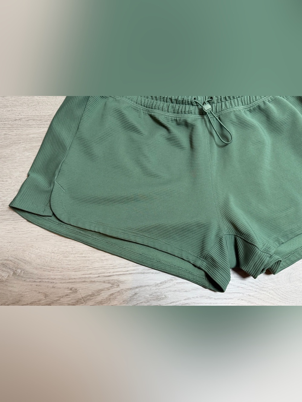 adidas Women's Pacer Ribbed Training Shorts Olive Green - Size M EUC - Picture 4 of 10